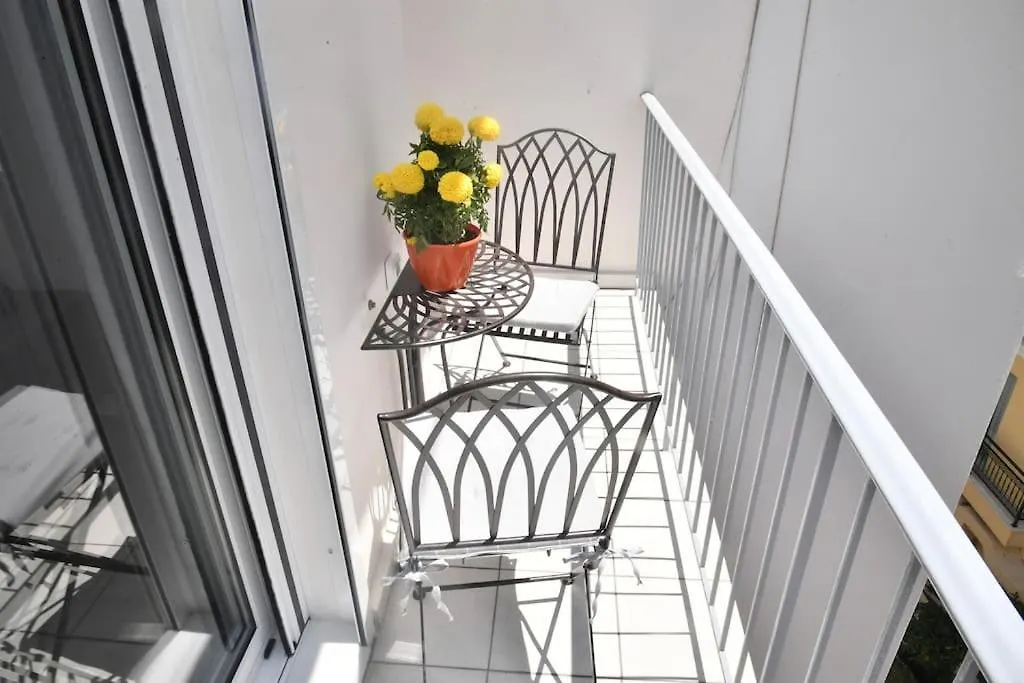 Modern Apartment In Ipitou, Plaka-1